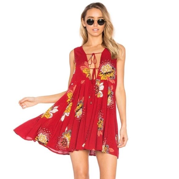 Free People Dresses & Skirts - FREE People Lovely Day Floral Printed Tunic Top Mini Dress in Red Size XS